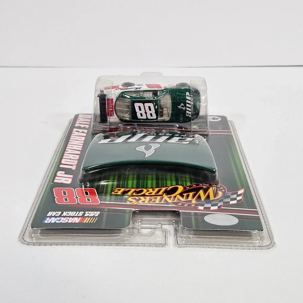 Winner's Circle Dale Earnhardt Jr 88 Amp Energy National Guard 1:64 Car and Hood